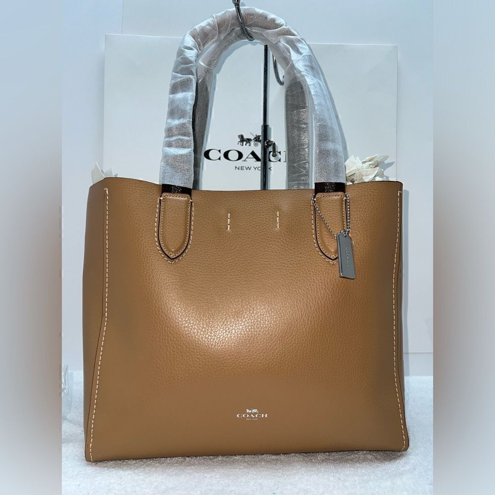 🔥🎁NWT! Coach DERBY Tote Handbag Pebble Leather Latte Msrp:$350.00 - Picture 4 of 9